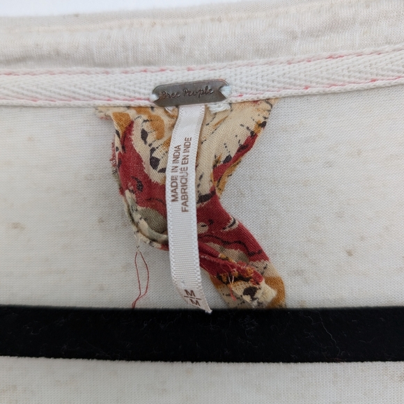 Free People Linen Lyocell Blend Medallion Printed Top Bell Sleeve Sz M Boho - Picture 7 of 16